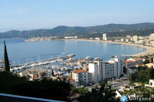 Photo n°1 de :location vacances Le Lavandou - vue mer panoramique